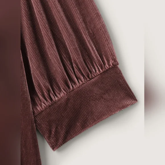 BloomChic Rich Plum V-Neck Blouse Size 2X-3X - Picture 4 of 8